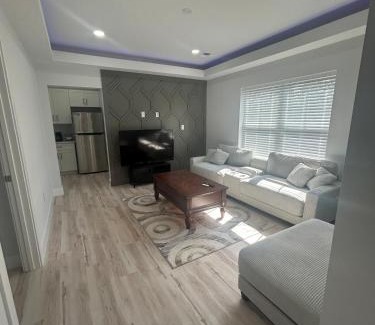 Dunn Loring Apartment | Entire Guest Suite w Elevator - private and Independant