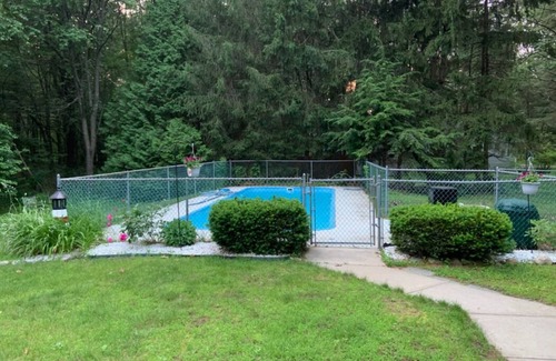 Saratoga Springs House | Entire Home, Central Air, Private Pool