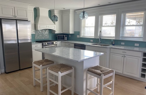 Charlestown House | ENTIRE HOME CHARLESTOWN BEACH - BEACH HAVEN RI - FULLY STOCKED!