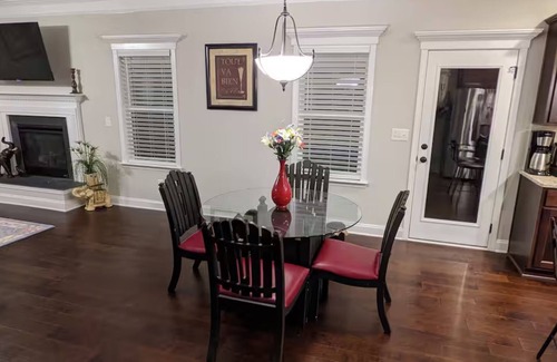 Belmont House | Entire Home in Belmont - Greater Charlotte Area