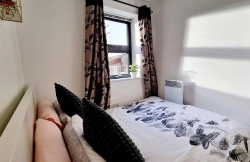 Bromley South Apartment | Entire Home in East London E3 near Bromley By Bow Station