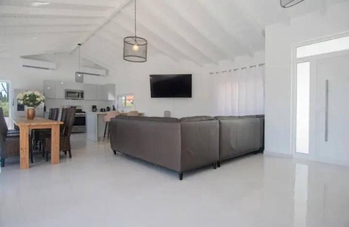 Palm Beach House | Entire home in Noord, Aruba