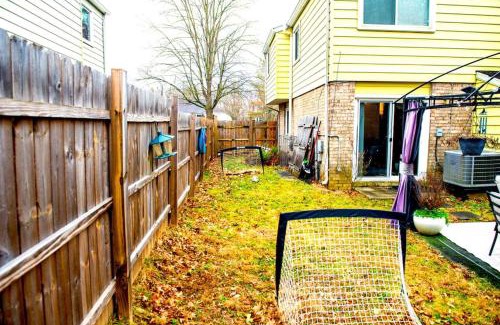 Travilah House | Entire Home in North Potomac