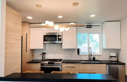 Bountiful Apartment | Entire Home near SLC. Family Friendly & King Suite