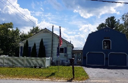 Wakefield House | Entire Home on Lake Ivanhoe East Wakefield, NH