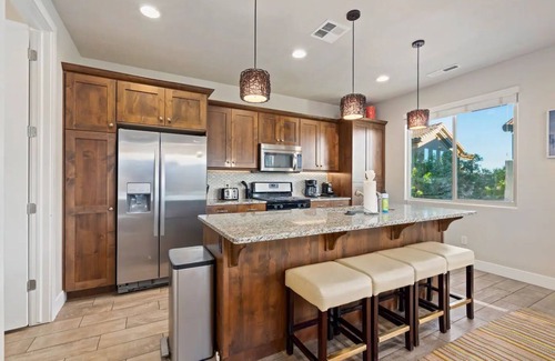 Santa Clara House | Entire Home Paradise Pools 2 King Suites