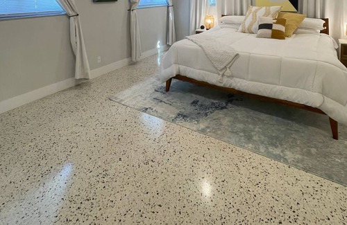 Hollywood Lakes House | Entire Home | Spa feelings minutes from the beach