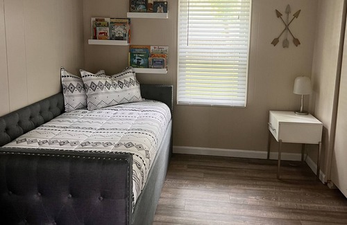 Port Neches House | Entire home w/king bed & carport near Neches River