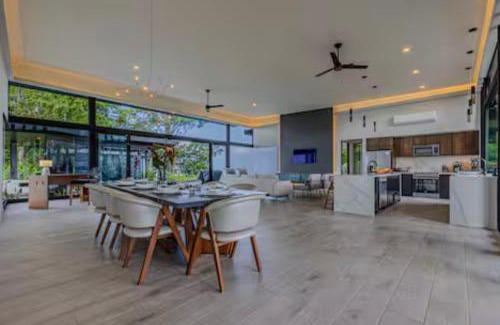 Portalon Apartment | Entire homestay accommodation in Savegre de Aguirre, Costa Rica