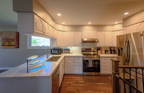 St. Davids House | Entire House with pool in Niagara-on-the-lake close to Niagara Falls