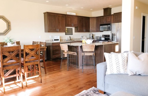 Quincy House | Entire House - Expansive views and access to community amenities