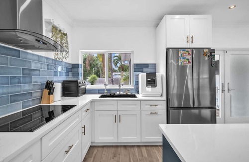 Melaleuca Gardens House | Entire House - Paradise in Dania Beach