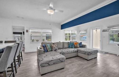 Melaleuca Gardens House | Entire House - Paradise in Dania Beach