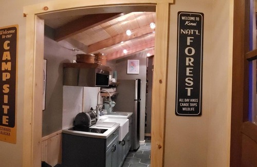 Seward House | Entire House Tiny Home: close to cruise ship terminal and downtown Seward