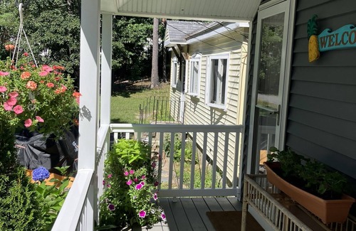 Ocean Park House | Entire house minutes to beach, in quiet neighborhood.