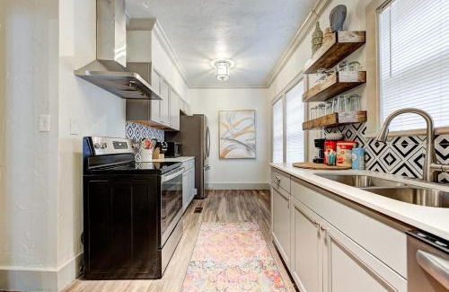 Lincoln Terrace House | Entire Lincoln Lodge by OU Medical