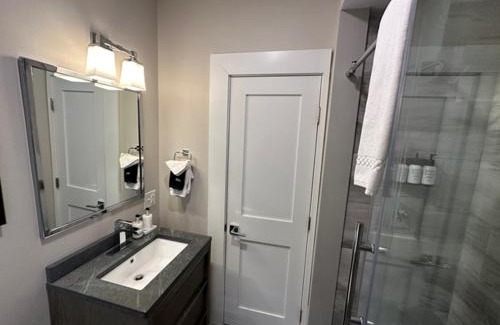 Newport House | Entire Modern 7 Unit 7 Bath Boutique Inn