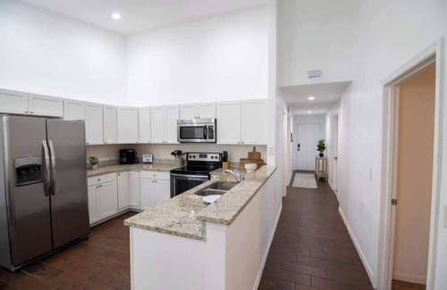 Dade City House | Entire Modern Home in Dade City