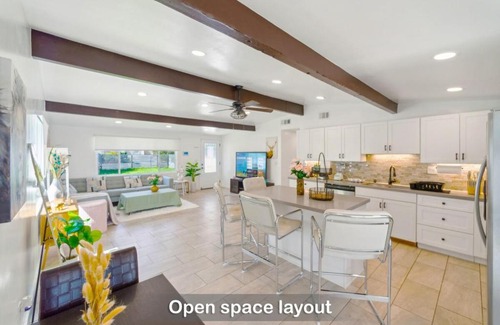 La Presa House | Entire Private 3-Bedroom House w Gated Yard, Garage, Crib, Ranch Style, Available Now