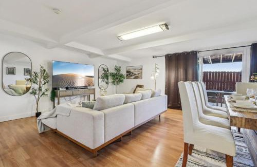 La Presa House | Entire Private 4-Bedroom Home w Gated Yard, Parking, King Bed, Available Now