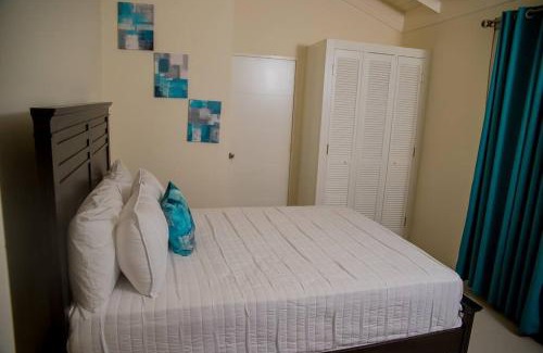 Falmouth House | Entire residential home Trelawny Smalls Villa