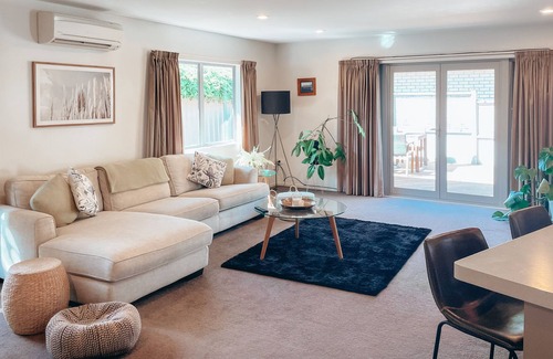 Gisborne House | Entire residential home - Island Oasis