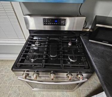 East Orange Apartment | Entire Spacious Cozy Apartment