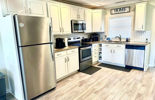 Apollo Beach House | ENTIRE TOWNHOME IN APOLLO BEACH FL
