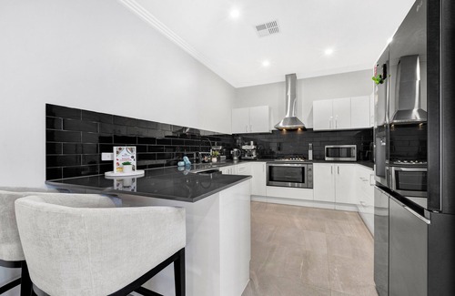 Bassendean House | Entire townhouse in Bassendean near Swan River