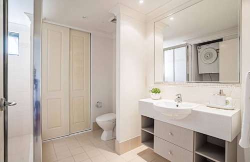 Northbridge Apartment | Entire unit in Northbridge