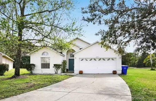 Eagle Pointe South Villa | Entire Villa with Pool and great Privacy near Disney