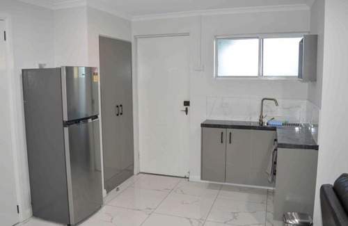 Dora Creek Apartment | ENTIRE WATERFRONT UNIT free WIFI