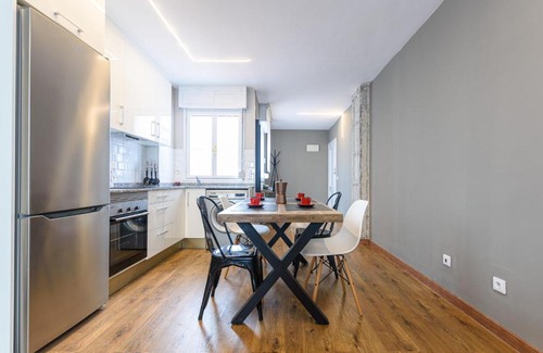 Luanco Apartment | Entorno único a 2 minutos del mar con plaza de garaje