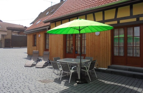 Scharrachbergheim-Irmstett Cottage | Entre-Deux-Vignes cottage on the Wine Route in Alsace with wellness area