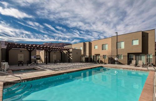 Moab House | Entrada at Moab 421 and 425 and 429