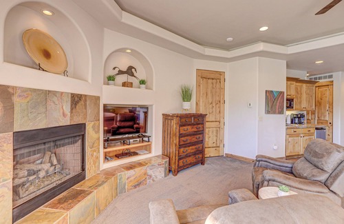 St. George Villa | Entrada Waterside Studio Villa w/Kitchenette & Private Garage