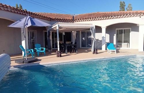 Jonquieres-Saint-Vincent Villa | Entre Provence et Camargue