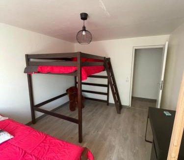 Salmiech House | Entre lacs, balades et culture