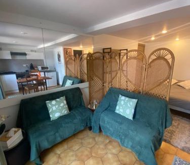 Toulouges Apartment | Entre Mer et Montagne