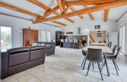 Signes House | Entre Pins et Soleil - Maison avec piscine privée