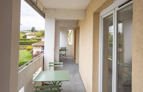 Saint-Cyr-au-Mont-d'Or Apartment | Envie Lyonnaise Location ★ 14 persons ★ Terrace
