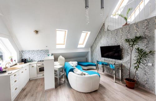 Tractorul Apartment | Enygma Penthouse