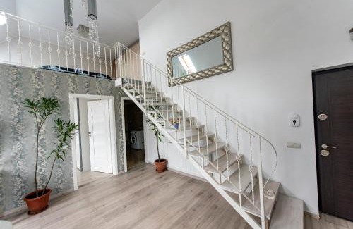 Tractorul Apartment | Enygma Penthouse