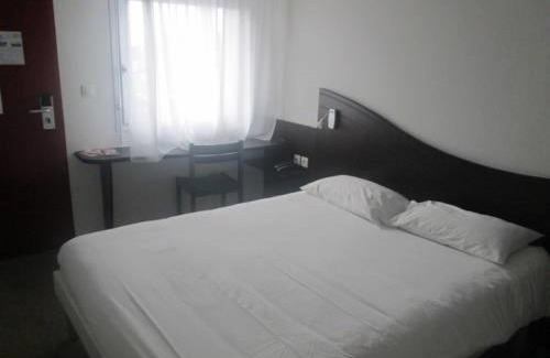 Quimperle Hotel | Enzo Hotels Quimperle By Kyriad Direct