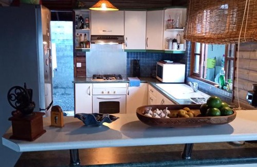 Arue Bed & Breakfast | Enzo lodge chambre hibiscus