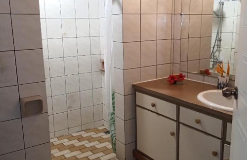 Arue Bed & Breakfast | Enzo lodge chambre hibiscus