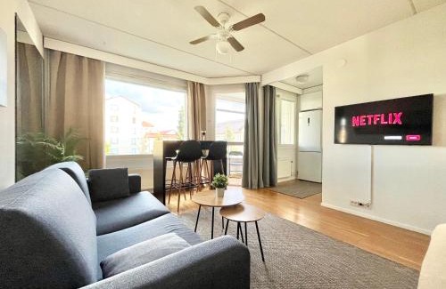 Tampere Apartment | EP City Suite - Sauna, Balcony & Free parking