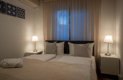Rust Apartment | EPA Apartment - España style