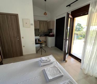 Kassandra Apartment | EPavli Xenia Pefkochori-Paliouri 30m