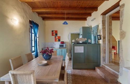Plaka Villa | Epavlis Villa, Plaka